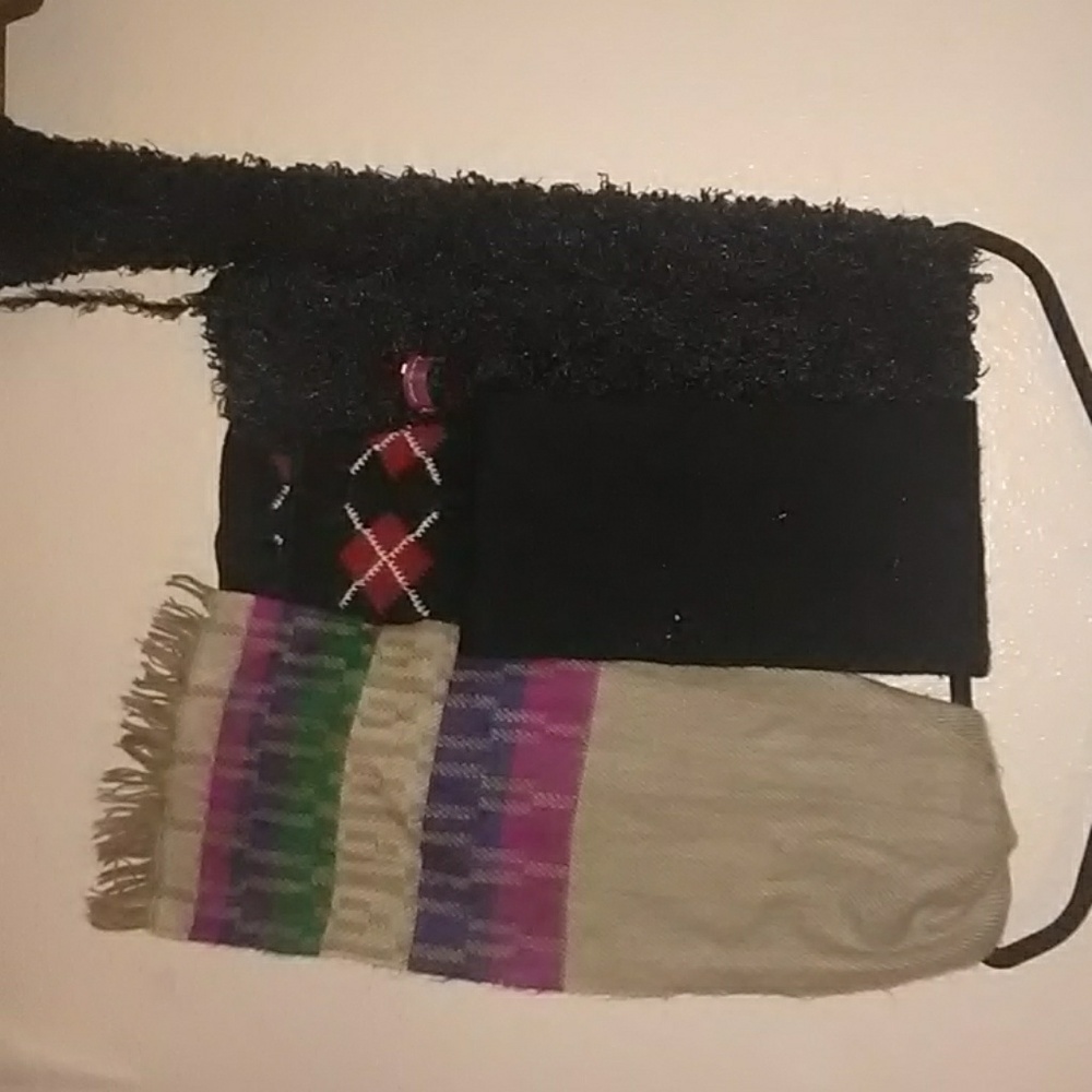 3 scarfs